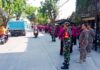 Babinsa Kedungadem Bojonegoro laksanakan Pengamanan Kirab Pemilu