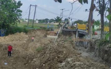 Proyek Rehabilitasi Jaringan Irigasi di Desa Waglu Wetan Tuban, Abaikan K3Â