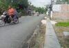 Diduga Gunakan Cover U-Ditch Non-SNI, Proyek Drainase Desa Tanjungharjo Disorot Publik