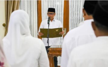 39 Pejabat Administrator dan Pengawas Dilantik, Setyo Wahono Tekankan Integritas dan Pelayanan Publik