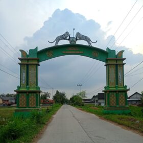 Polemik Gapura Jegulo Tuban : Izin Nihil, Koordinasi ke Dinas Pun Tak Ada