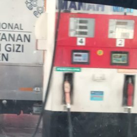 Diduga Ada Pungutan Rp5 Ribu Saat Isi Pertalite, Pelayanan SPBU Syirkah Amanah Balen Kembali Jadi Sorotan