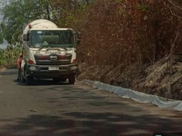 Campuran Batu ke Ready Mix pada Proyek Jalan DAK Tuban Memunculkan Pertanyaan, Klarifikasi Dinas PUPR Belum Diperoleh